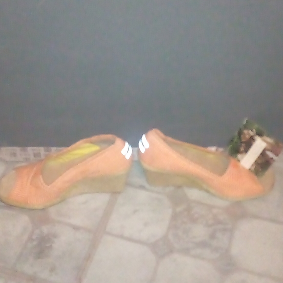 Tom wedges Size 6 1/2 brand new - Picture 5 of 7